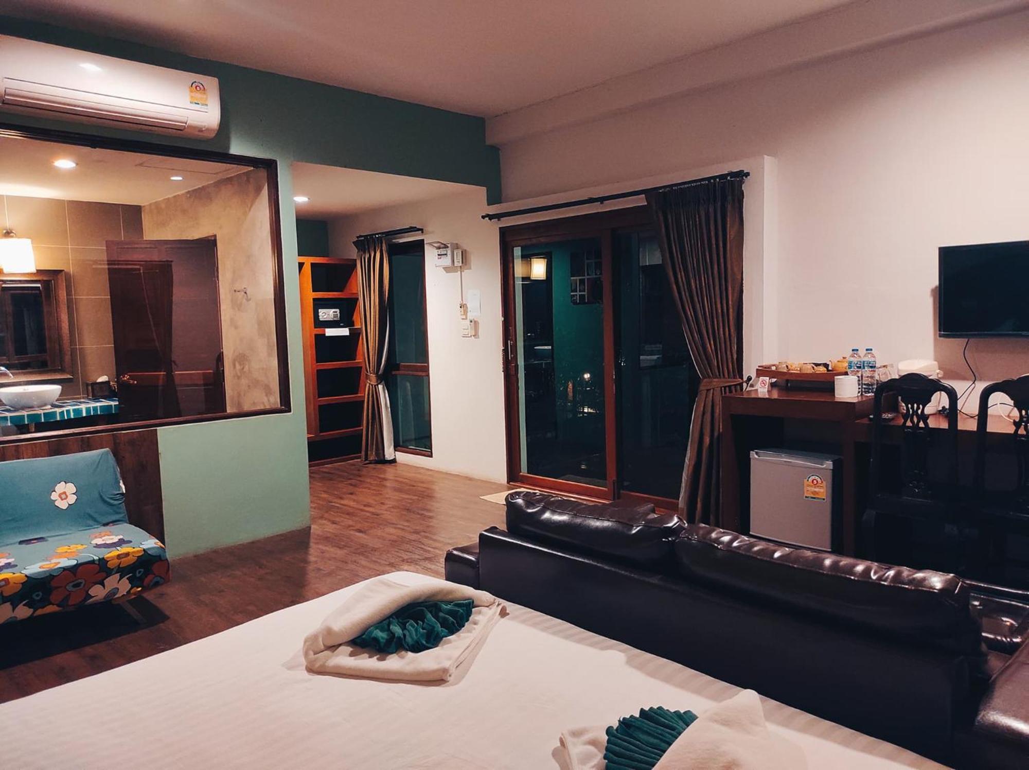 Foresto Sukhothai Guesthome Bilik gambar