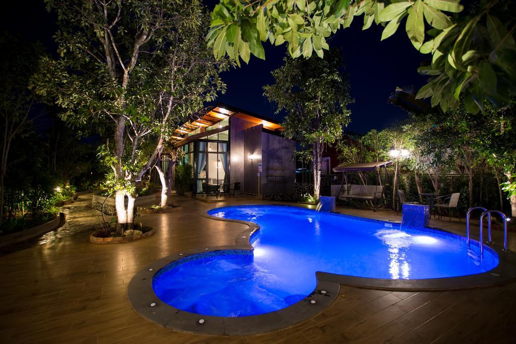 Foresto Sukhothai Guesthome Luaran gambar
